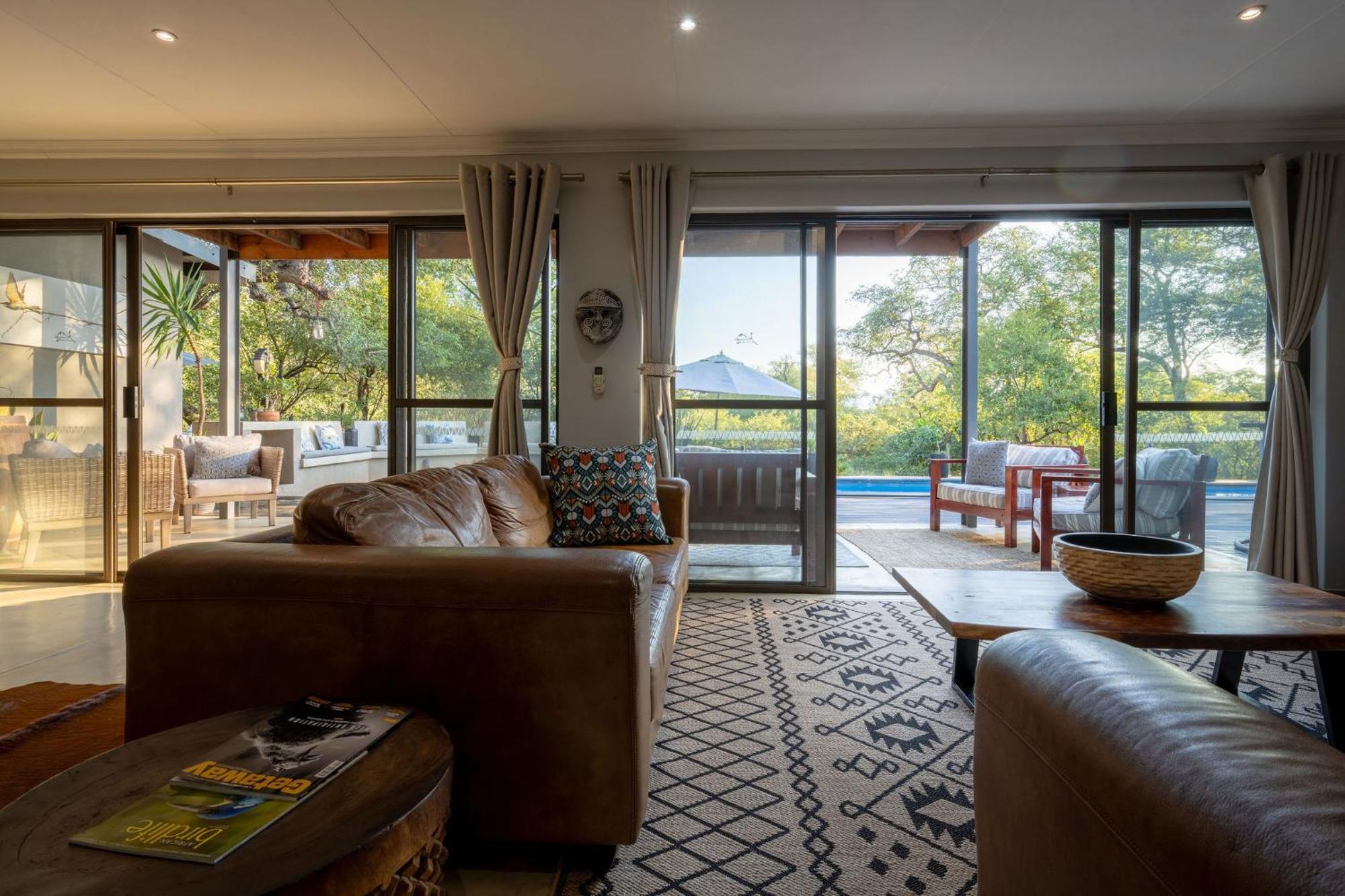 Rafiki Bush Lodge Ходспруит Екстериор снимка